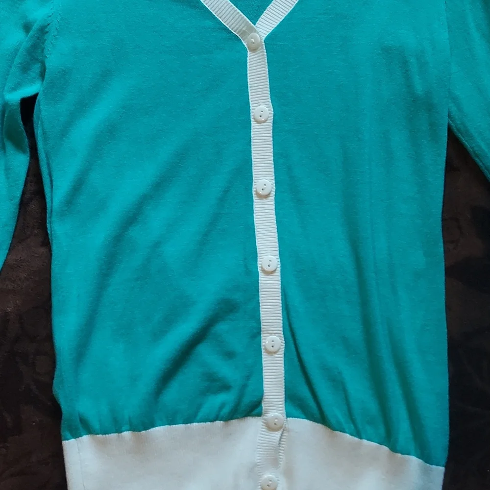 5 for $10  M&M Sweater - Picture 3 of 7